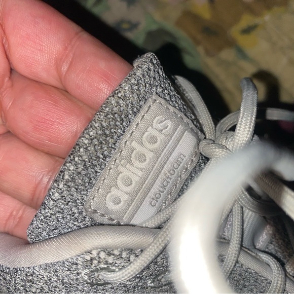 ADIDAS women’s cloud foam sneaker.  Size 8 - Picture 4 of 7